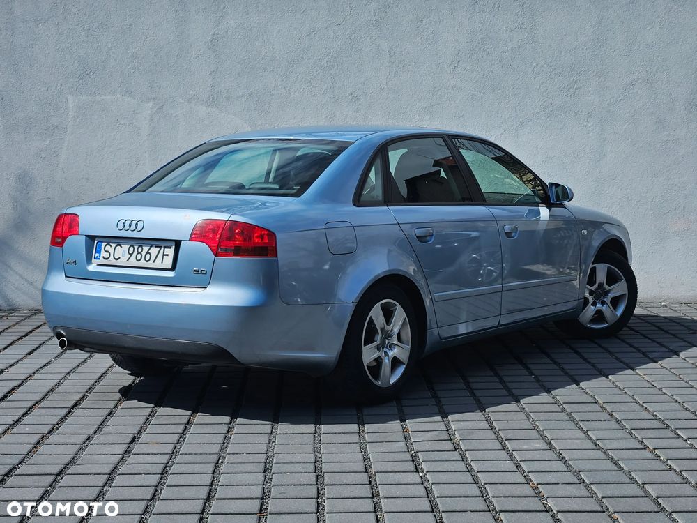 Audi A4 Avant - 12