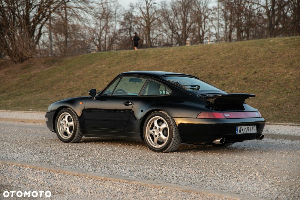 Porsche 911 Carrera 4 - 20