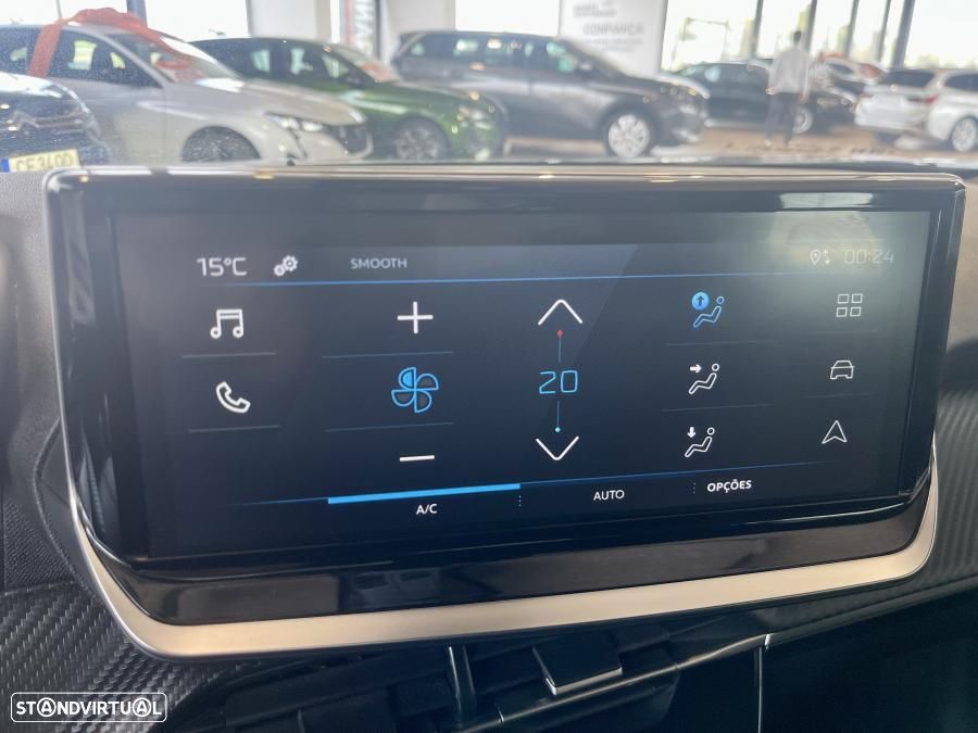 Peugeot 2008 1.2 PureTech Style - 19