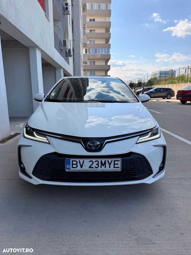 Toyota Corolla 1.8 HEV Business - 1