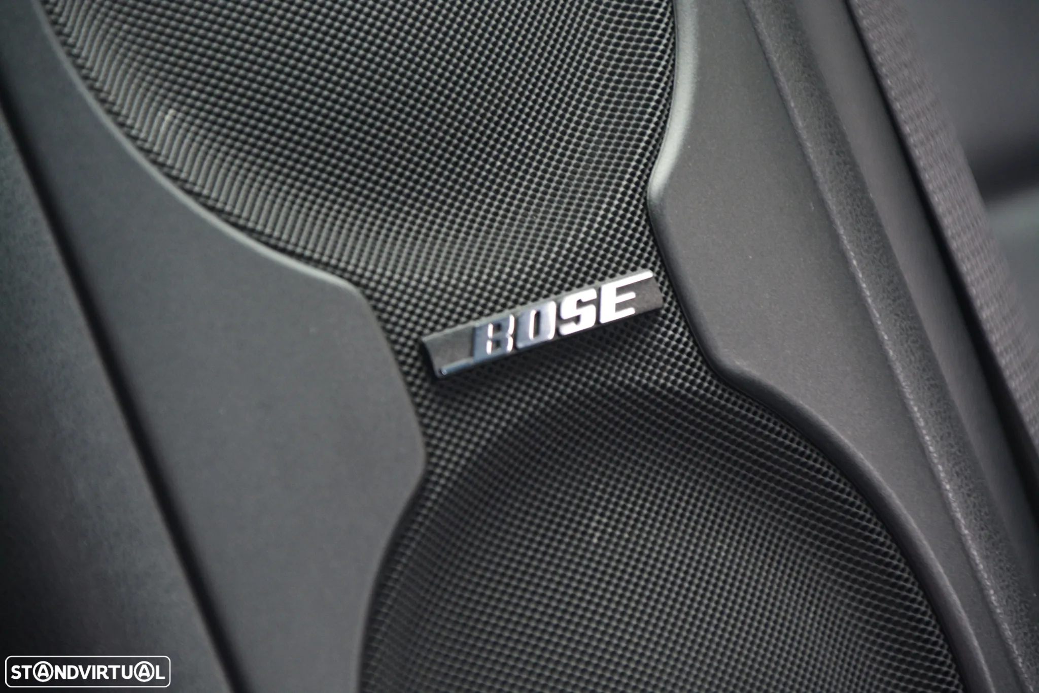 Nissan GT-R 3.8 V6 Black Edition - 42