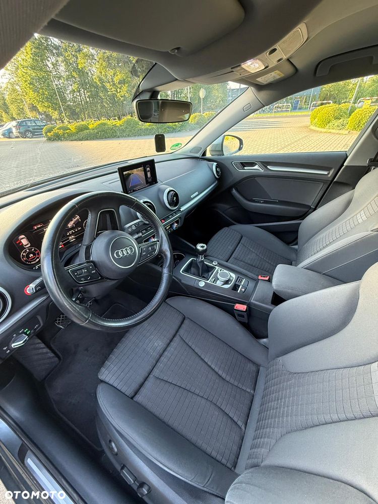 Audi A3 Sportback 2.0 TDI Ambiente - 6