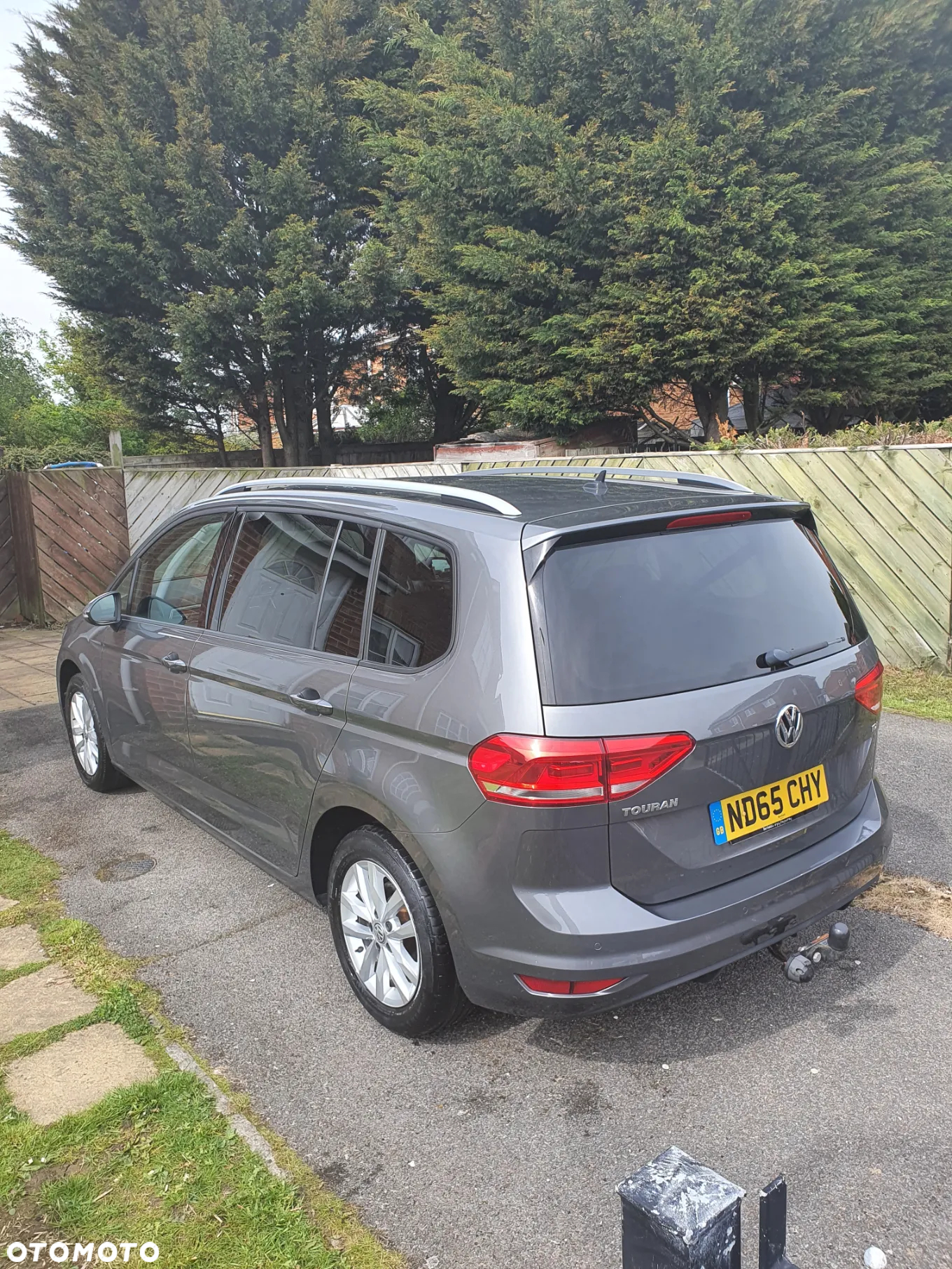 Volkswagen Touran - 5