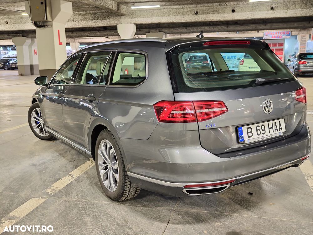 Volkswagen Passat - 14