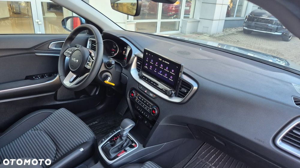 Kia XCeed 1.6 T-GDI M DCT - 12