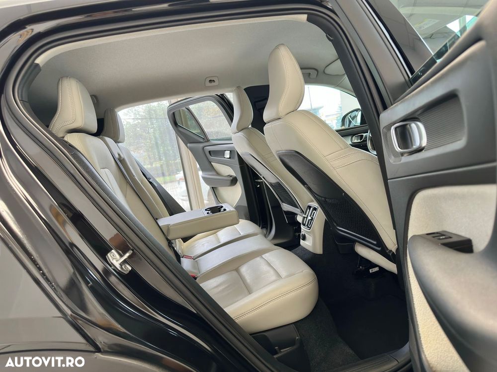 Volvo XC 40 T4 Recharge DKG Inscription - 10