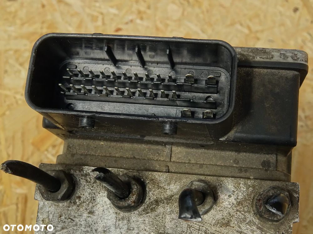 POMPA STEROWNIK ABS + ESP + TC OPEL VECTRA C GTS SIGNUM 54084711A 54084636H 54084696A 2,2D 2,0T 3,2 V6 3,0 1,9 przycisk - 25