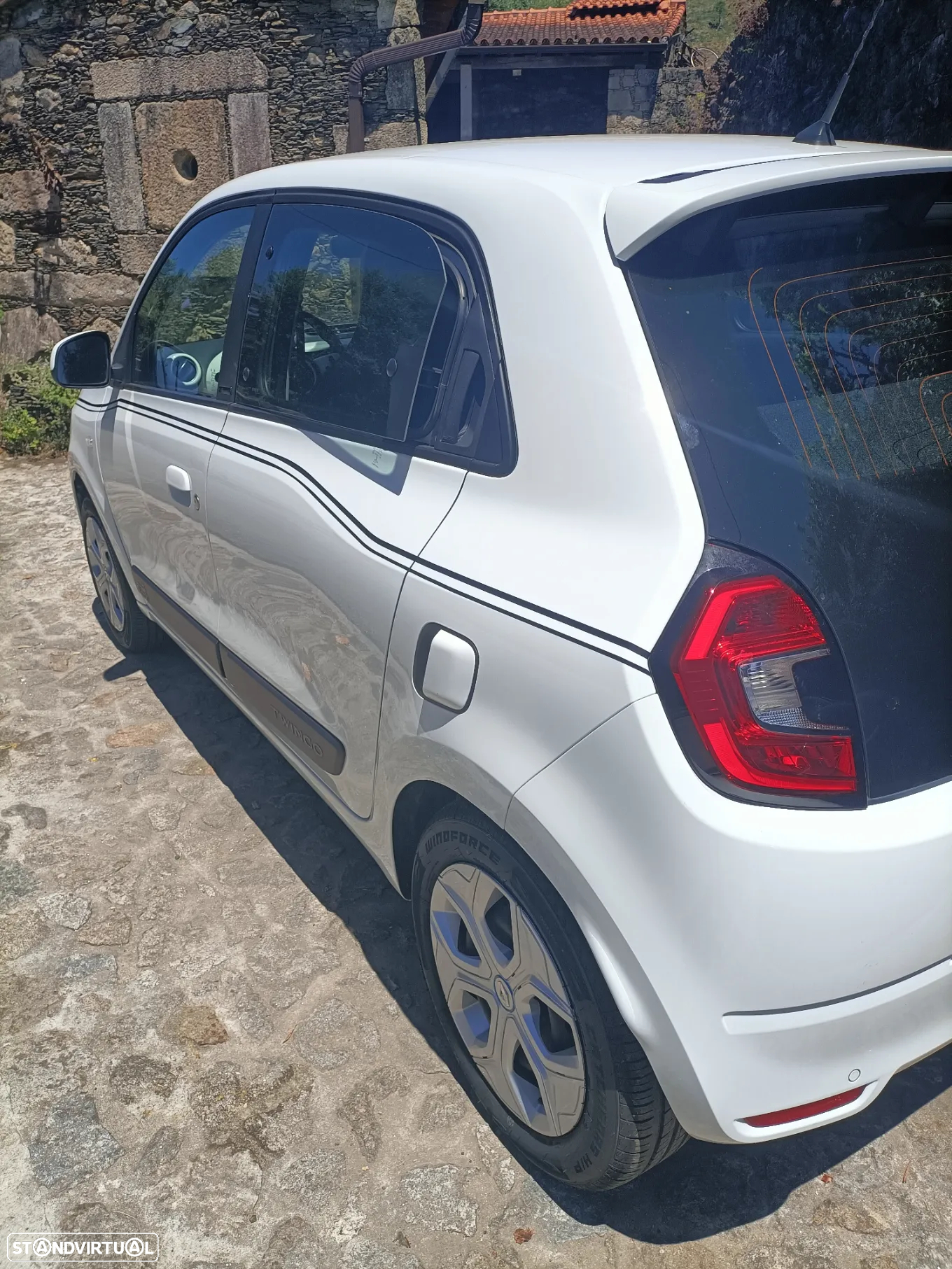 Renault Twingo Z.E. 22 Zen - 14