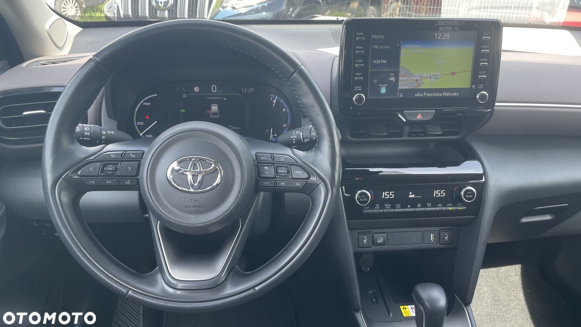 Toyota Yaris Cross Hybrid 1.5 Executive 4x4 - 12