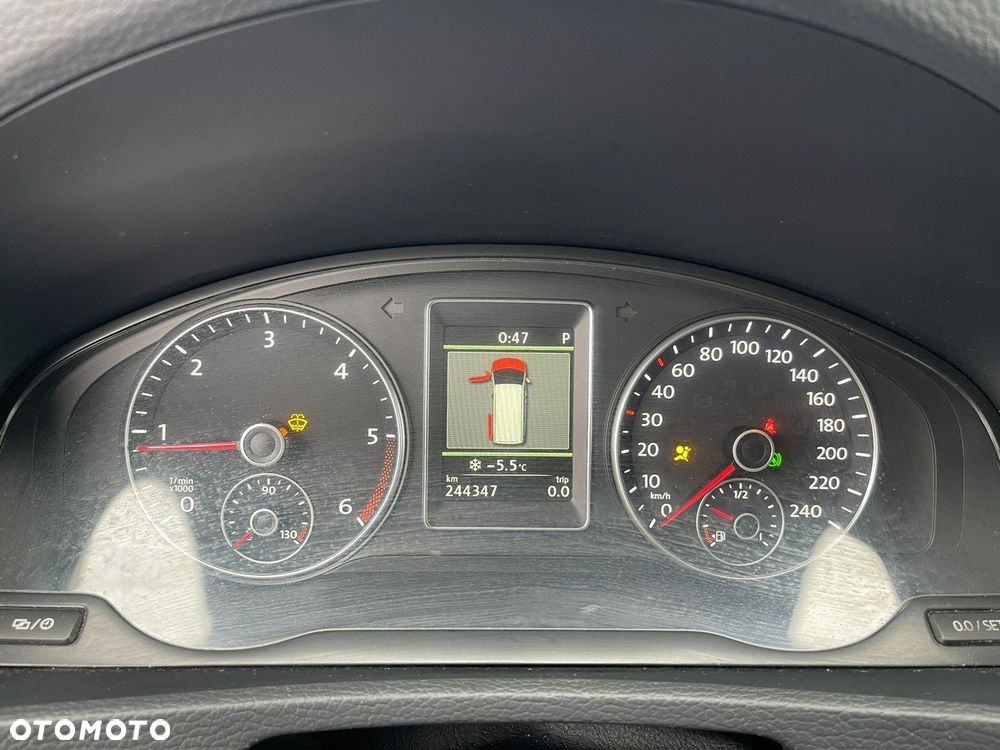 Volkswagen Multivan - 8