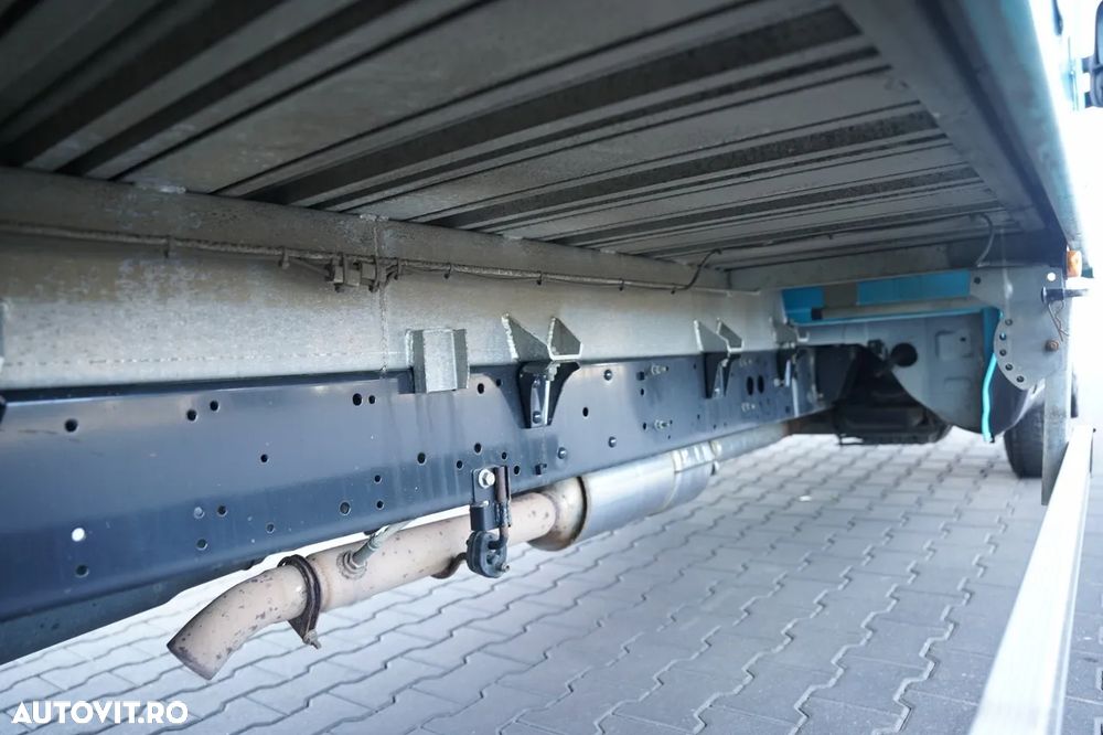 Iveco DAILY 35-160 / CONTAINER - 4,3 M / IZOTERM / DHOLLANDIA LIFT - 750 KG / DUBLU / IMPORTAT / EURO 6 - 17