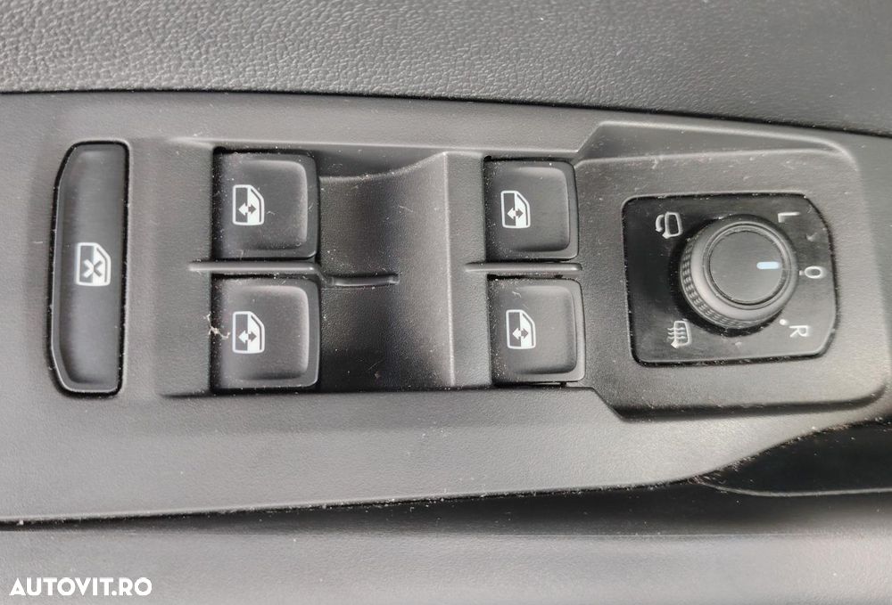 Volkswagen T-Cross 1.5 TSI DSG Life - 17
