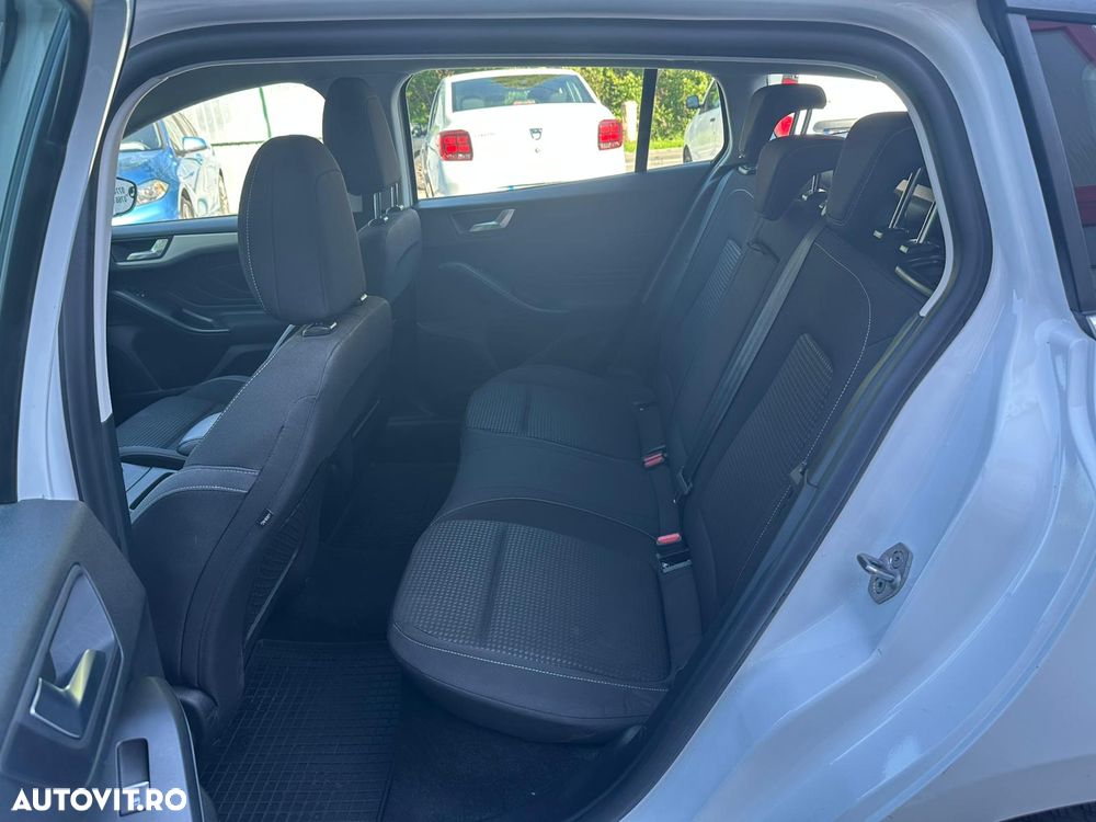 Ford Focus 1.0 EcoBoost Connected - 13