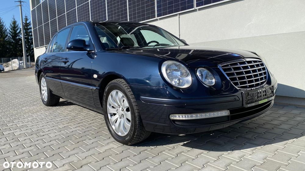 Kia Opirus - 2