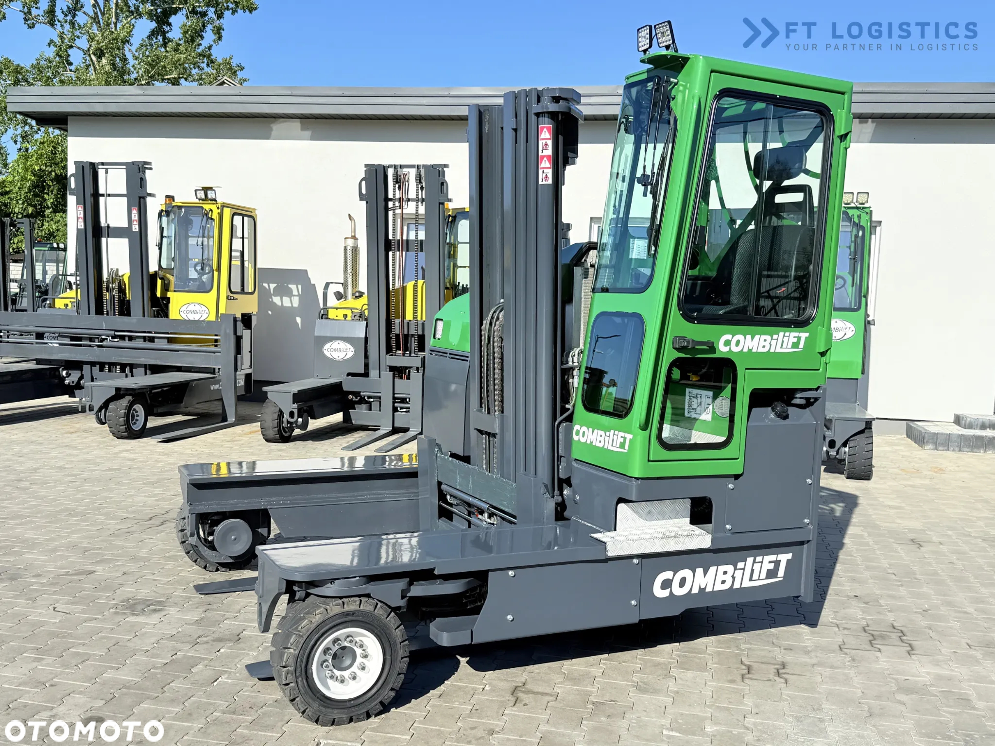 Combilift WÓZEK CZTEROKIERUNKOWY - WIELOKIERUNKOWY C4500 / DIESEL / TRIPLEX 4900MM /JEDYNE 4854 MOTOGODZIN /  POZYCJONER WIDEŁ / PEŁNA KABINA - OGRZEWANIE / STAN IDEALNY / Szeroka oferta wózków czterokierunkowych i bocznych, dopasowanych do różnorodnych potrzeb i zastosowań - 3