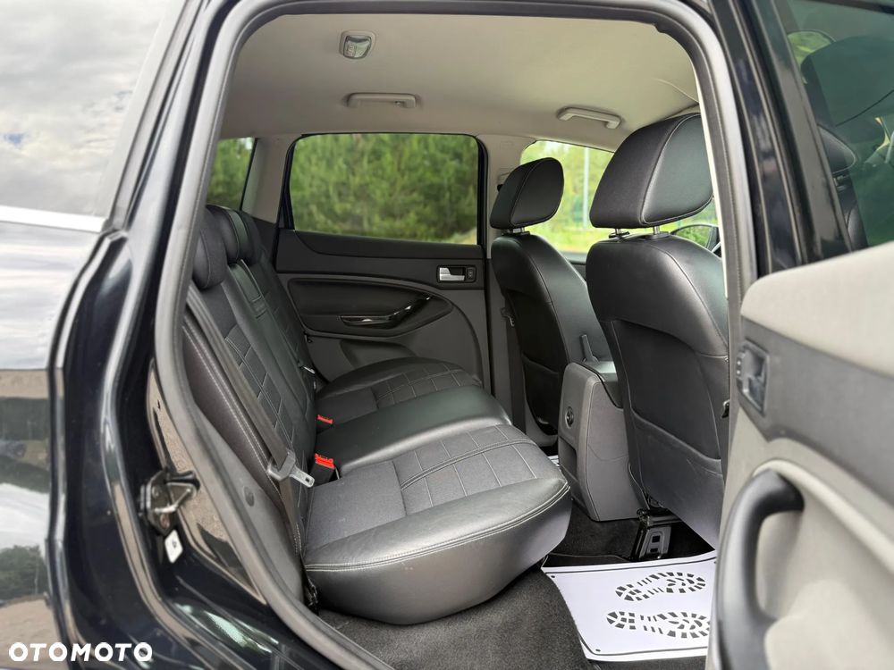 Ford Kuga 2.0 TDCi 4x4 Titanium - 19