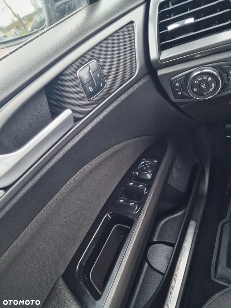 Ford Mondeo 2.0 TDCi Titanium - 21