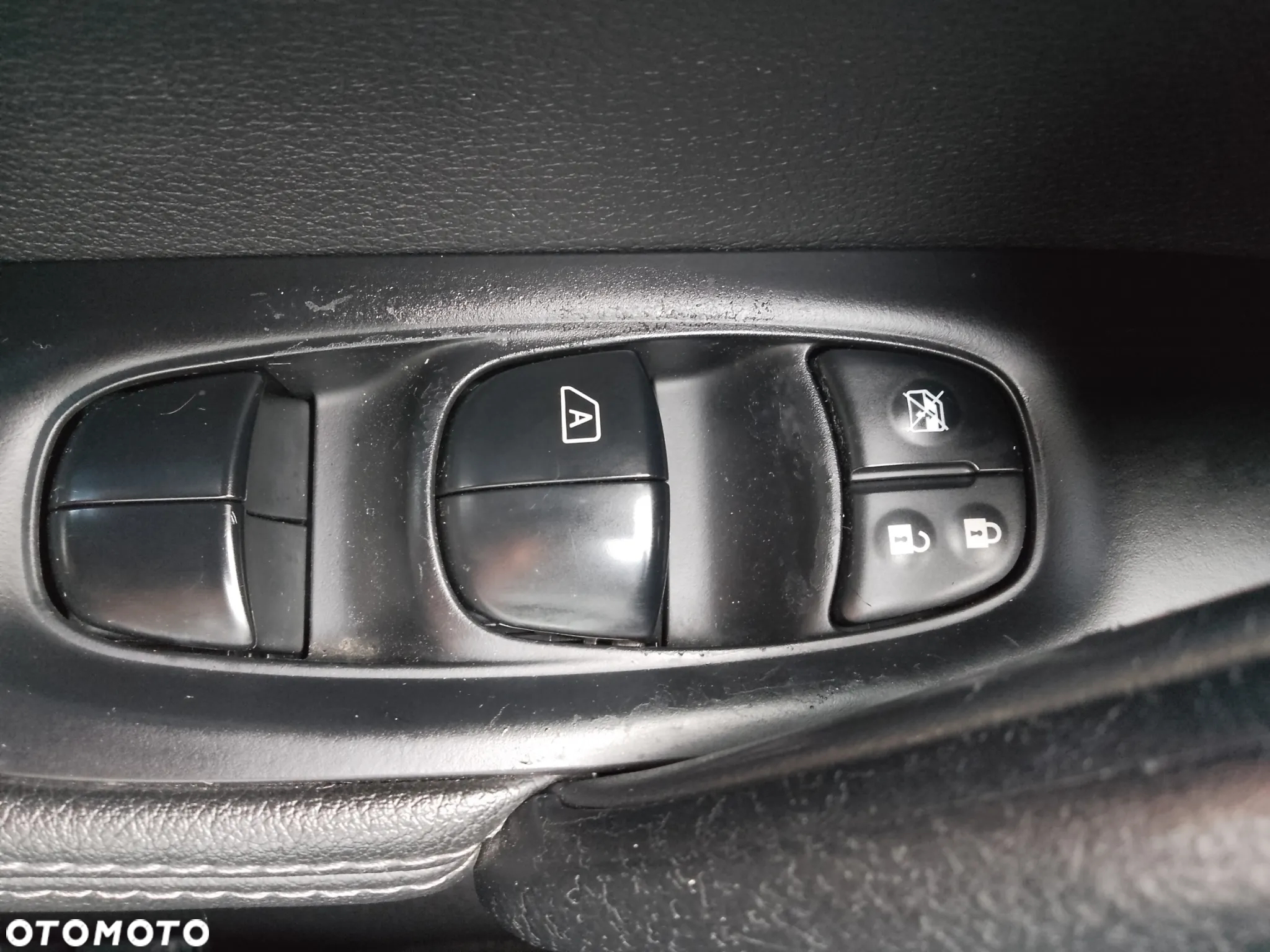 Nissan Qashqai 1.6 DCi Tekna Xtronic - 27