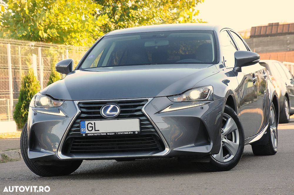 Lexus Seria IS 300h Aut. Business - 1