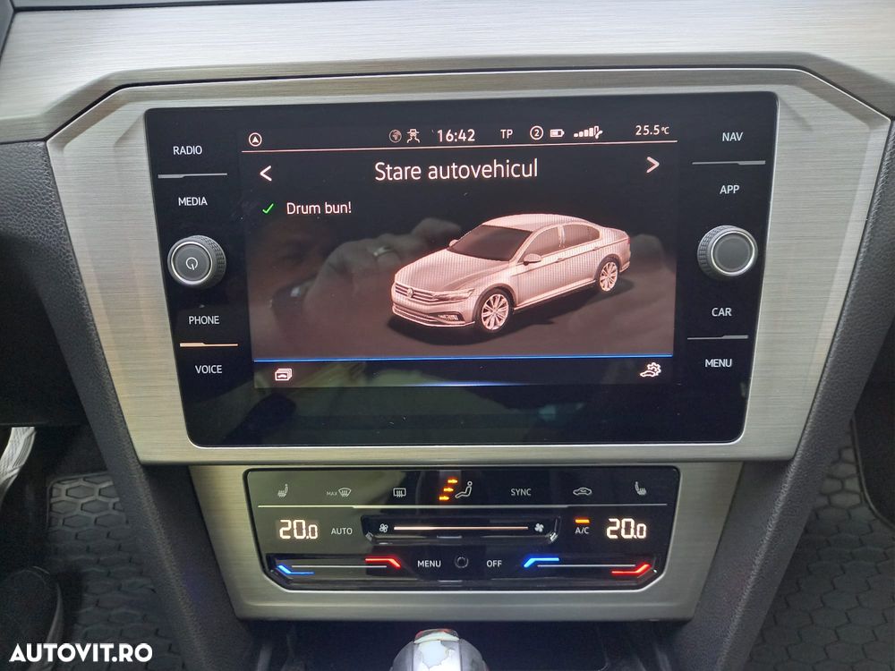 Volkswagen Passat - 21