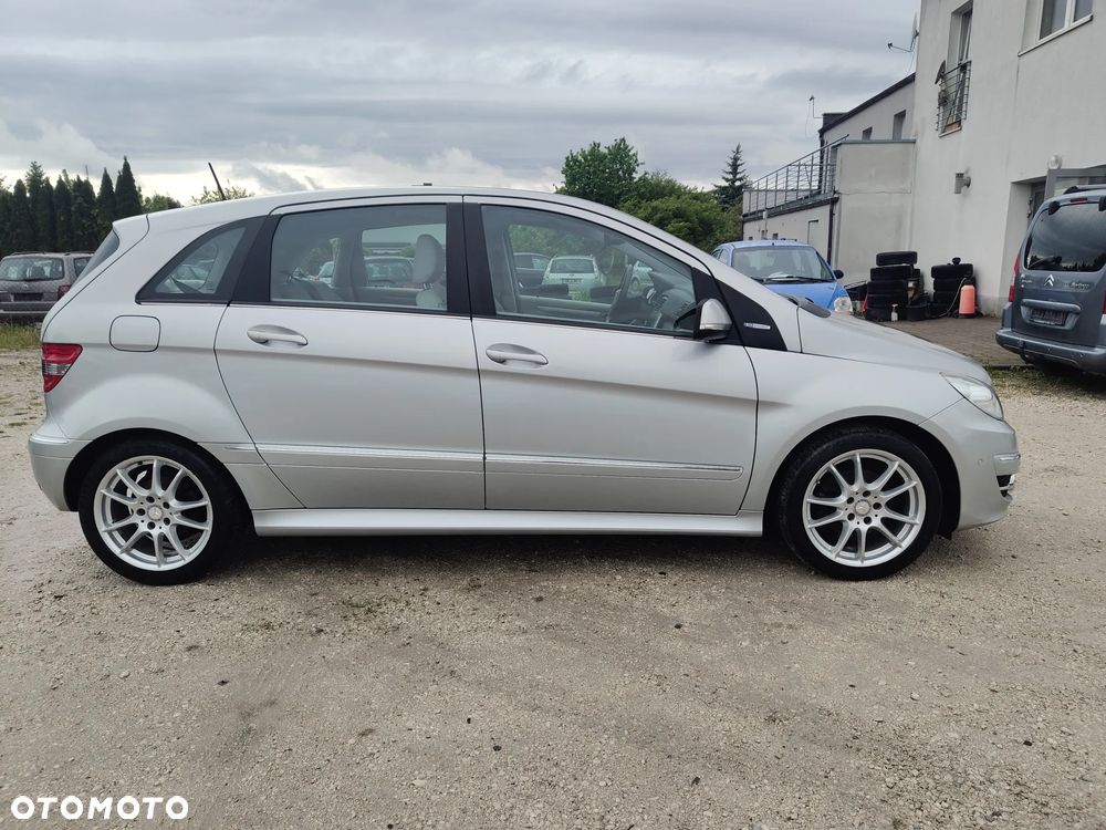 Mercedes-Benz Klasa B 150 Special Edition - 8
