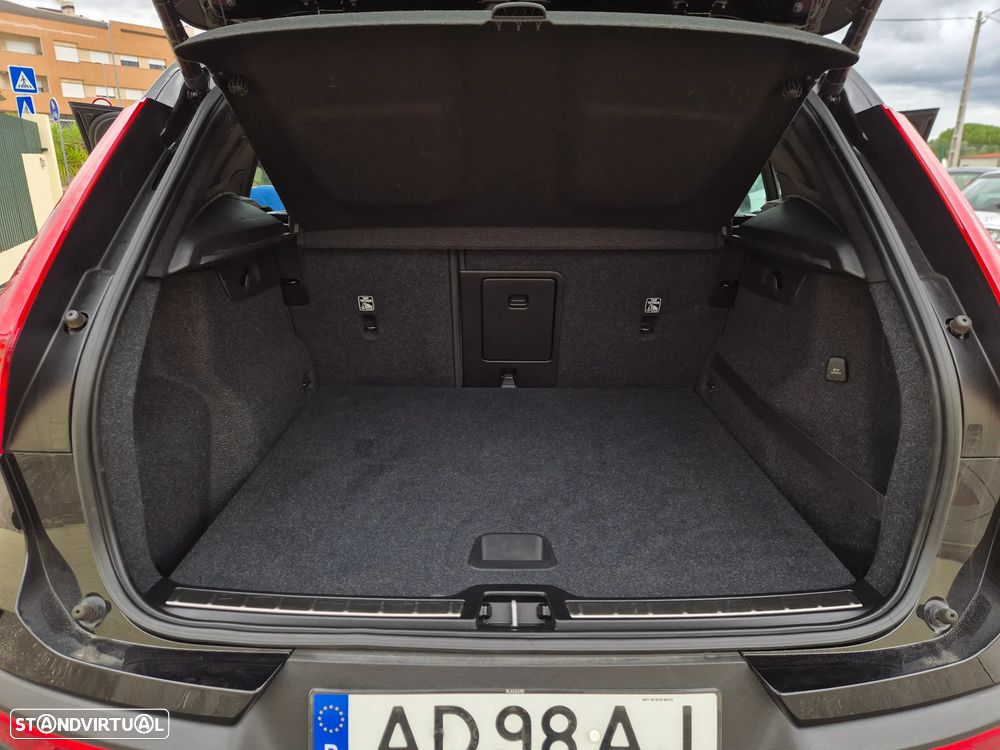 Volvo XC 40 1.5 T5 PHEV Inscription - 40