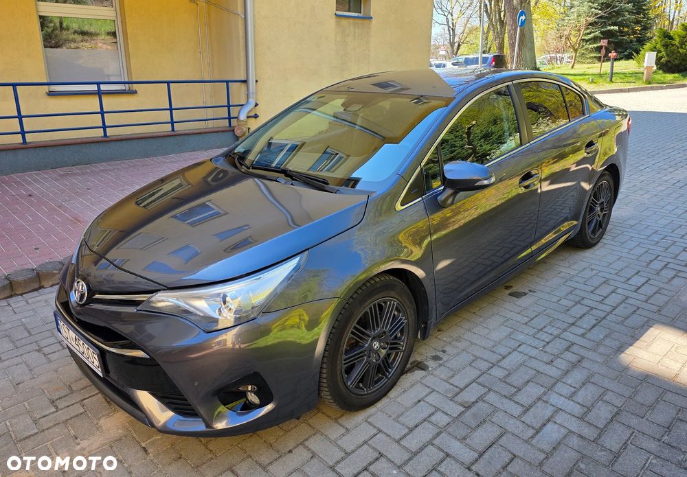 Toyota Avensis 2.0 D-4D Premium - 1
