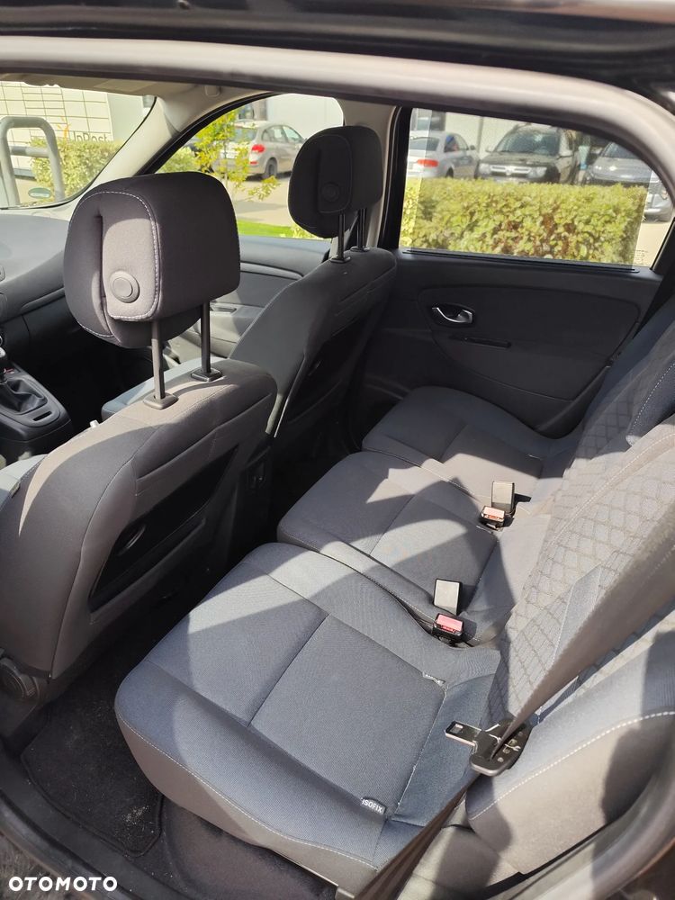 Renault Scenic 1.6 16V 110 TomTom Edition - 8