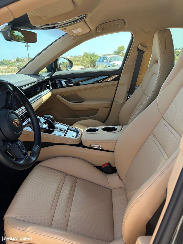 Porsche Panamera - 18