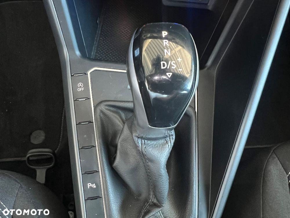 Volkswagen Taigo 1.5 TSI OPF DSG R-Line - 24