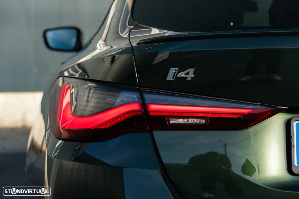 BMW i4 eDrive40 Pack Desportivo M - 32