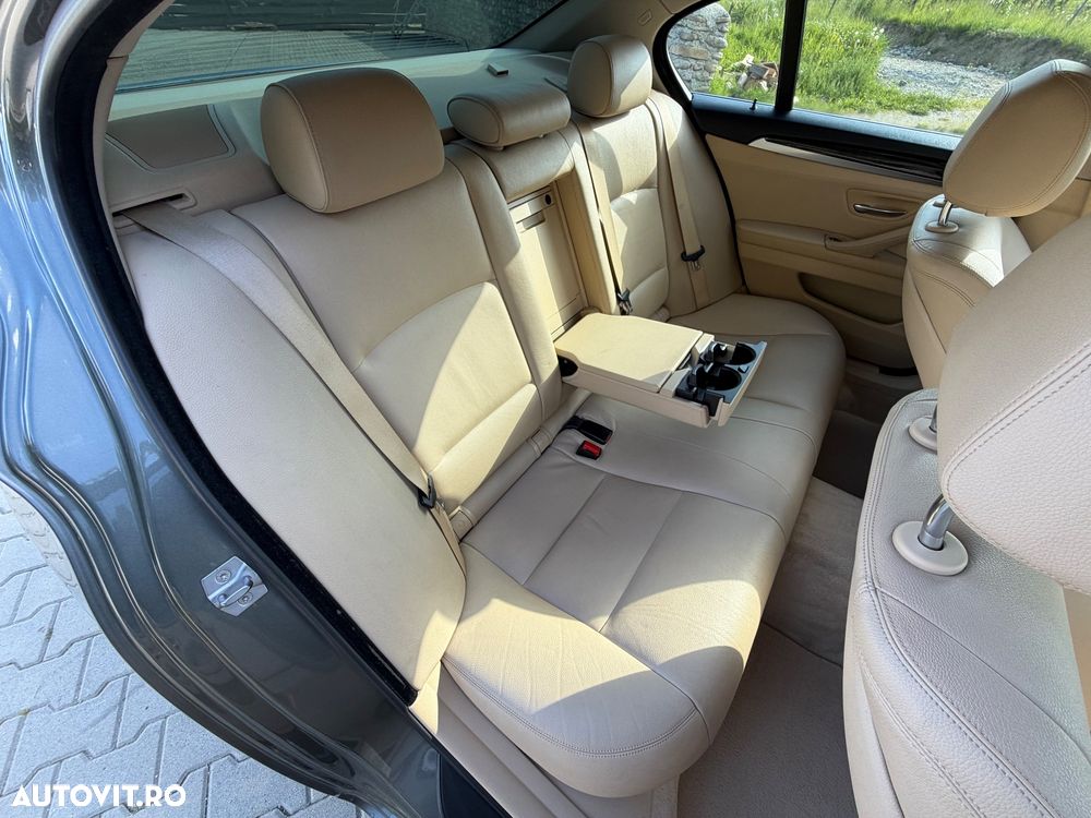 BMW Seria 5 520d Aut. - 16
