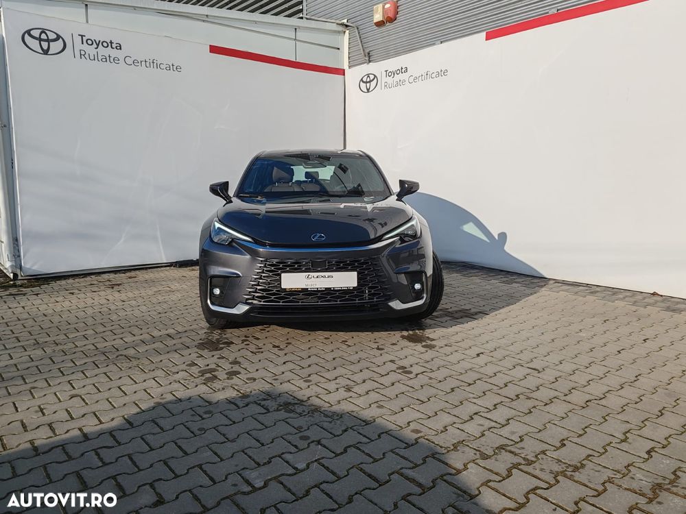 Lexus LBX 1.5 HEV 4x2 CVT Elegant - 3