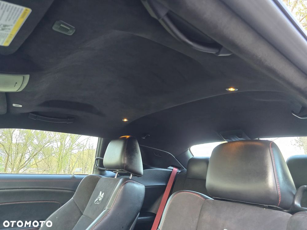 Dodge Challenger ver-6-4-scat-pack-widebody - 26