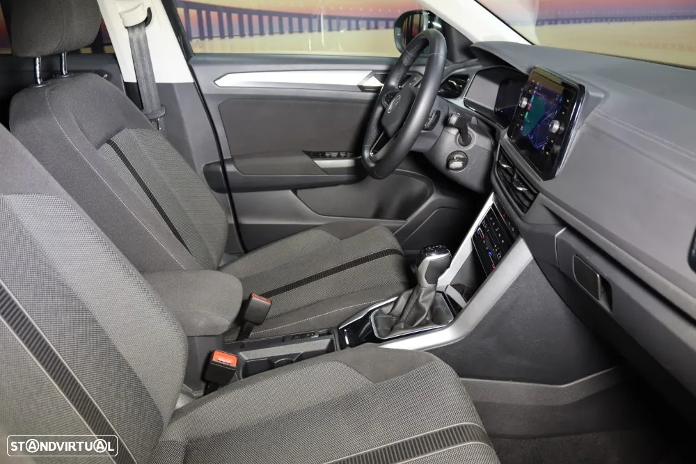 VW T-Roc 1.5 TSI Life DSG - 18