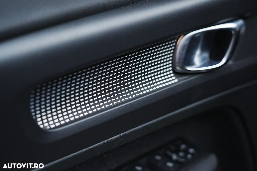 Volvo XC 40 P8 AWD Recharge RDesign - 27