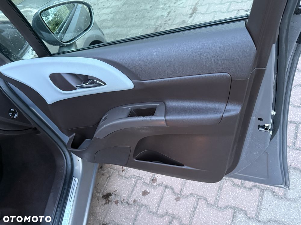Opel Meriva - 19