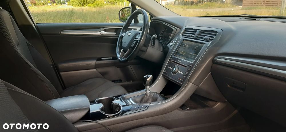 Ford Mondeo 2.0 TDCi Titanium - 22