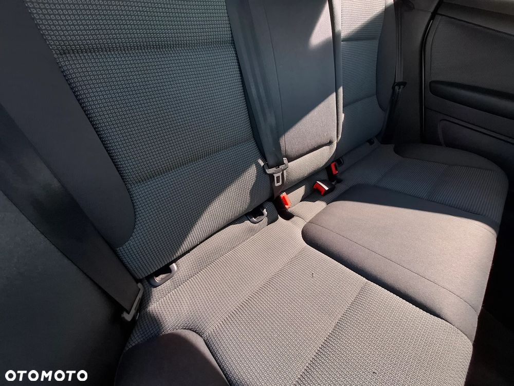 Audi A3 Sportback 2.0 TDI Ambiente - 18