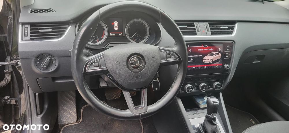 Skoda Octavia 2.0 TDI Style DSG - 6