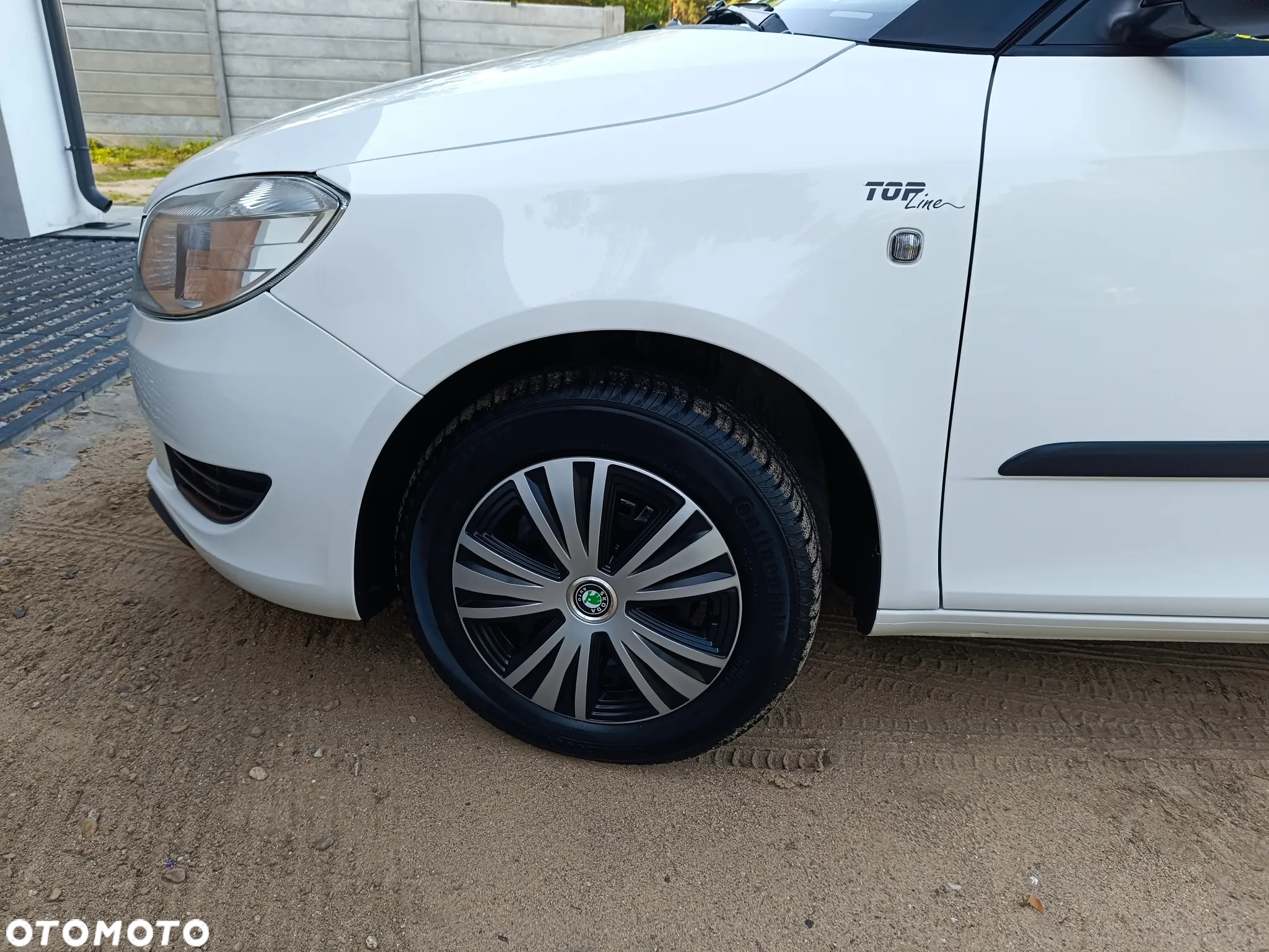 Skoda Fabia 1.2 HTP Sport - 33