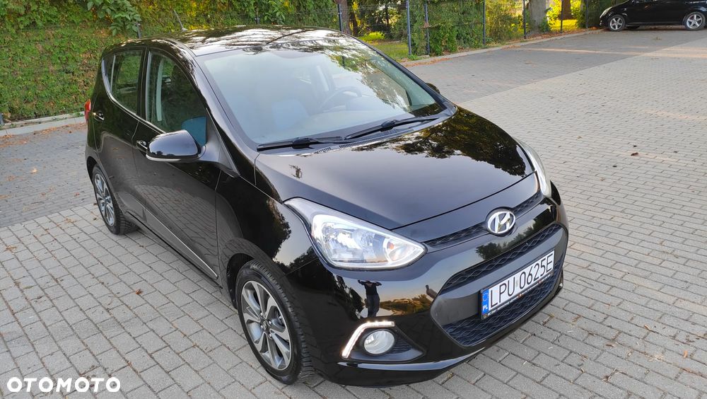 Hyundai i10 1.0 Fifa World Cup Edition - 22