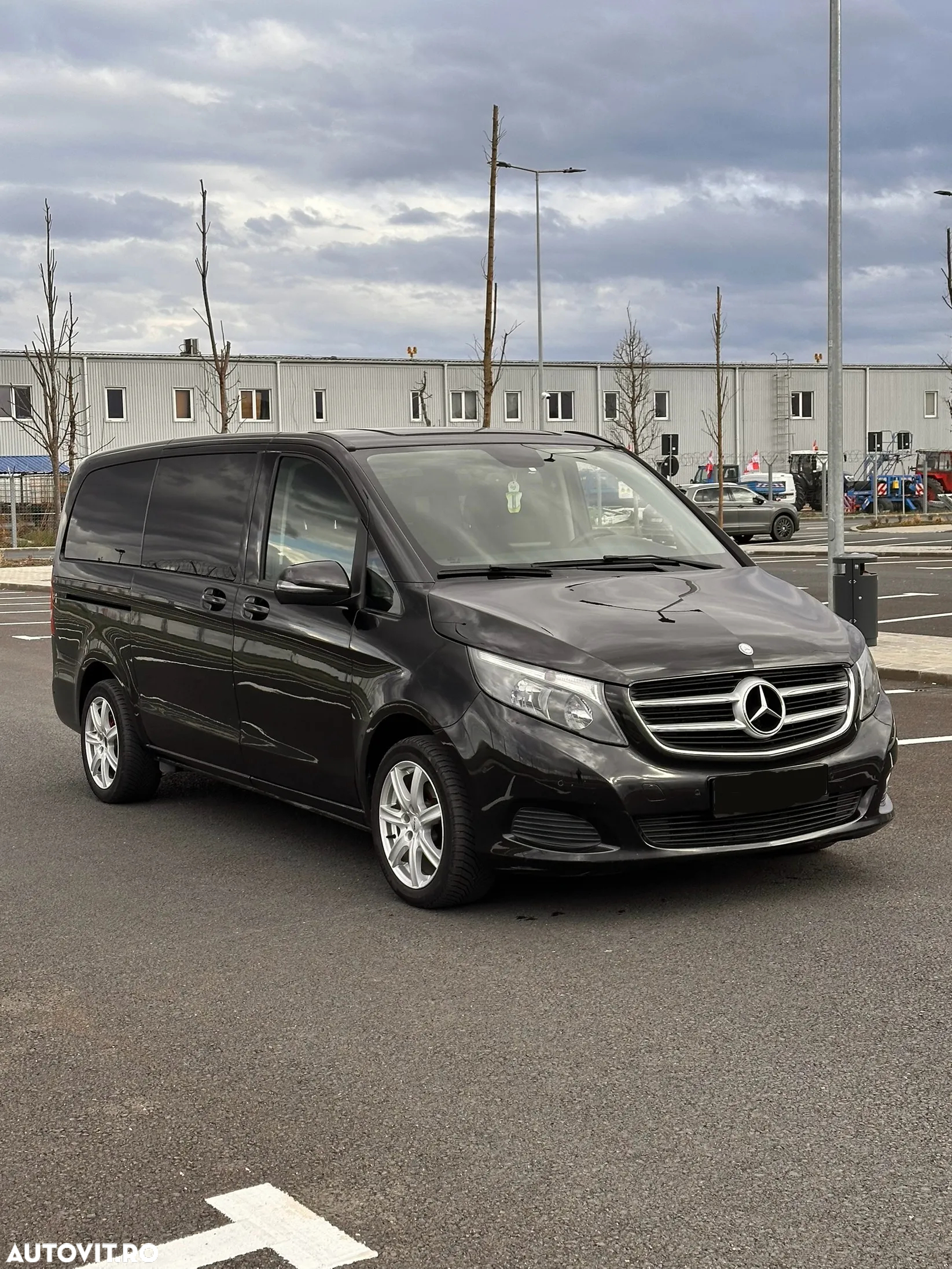 Mercedes-Benz V 220 d extralang 7G-TRONIC SCORE - 5