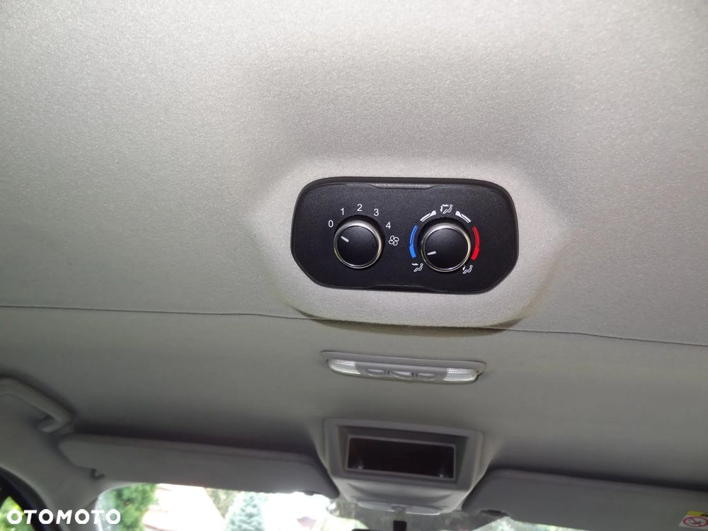 Ford Transit Custom Kombi-Van 320 L2H1 Trend - 14