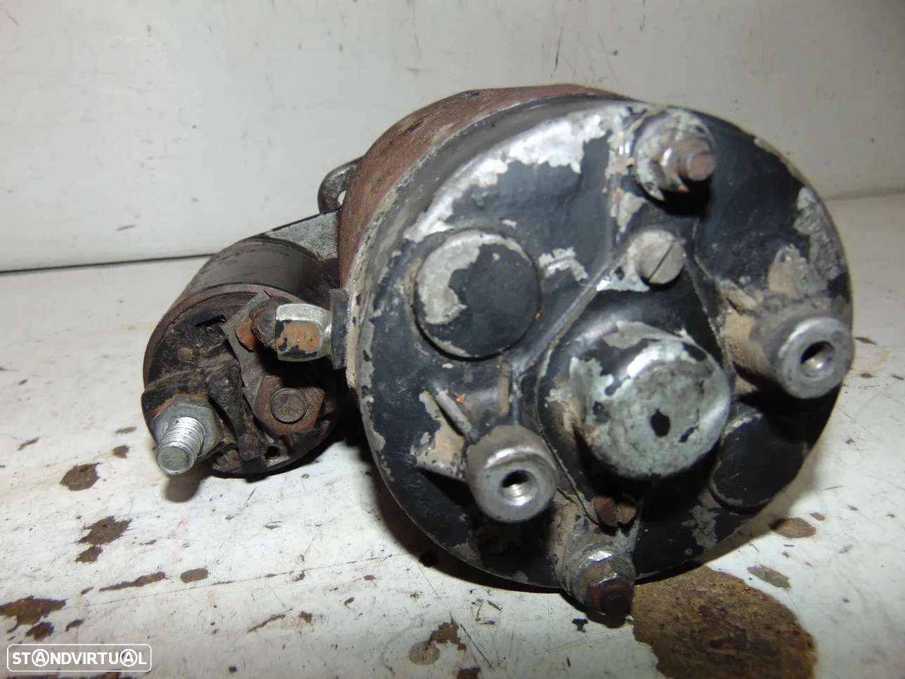 Mercedes W123 Alternador/Motor de arranque - 9