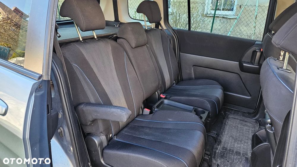 Mazda 5 2.0 Sport - 4