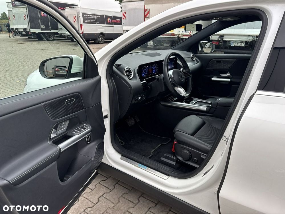Mercedes-Benz EQA 250+ 70.5kWh Progressive - 11