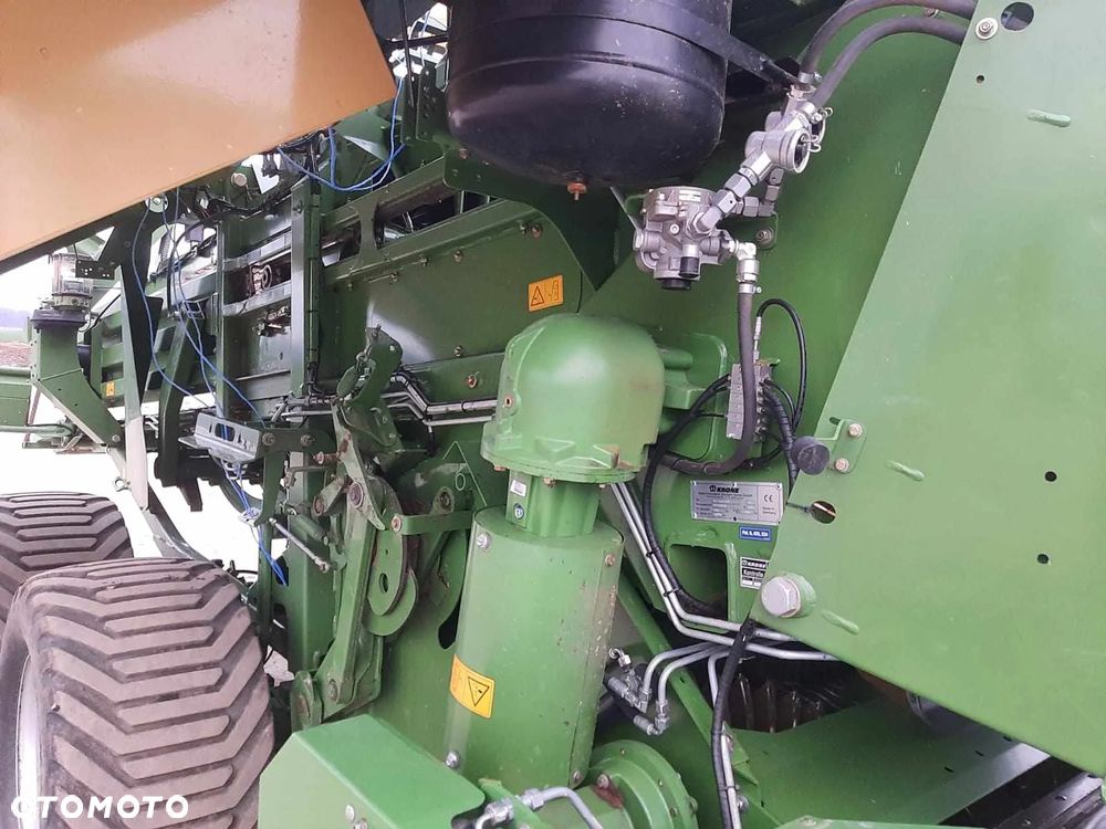 Krone Big Pack 1270XC High Speed - 7