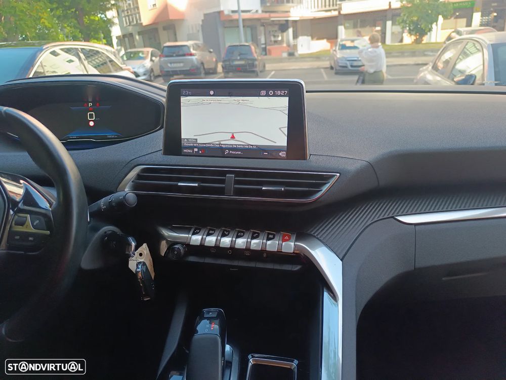 Peugeot 3008 PureTech 130 Stop & Start GPF EAT8 Active Business-Pack - 28