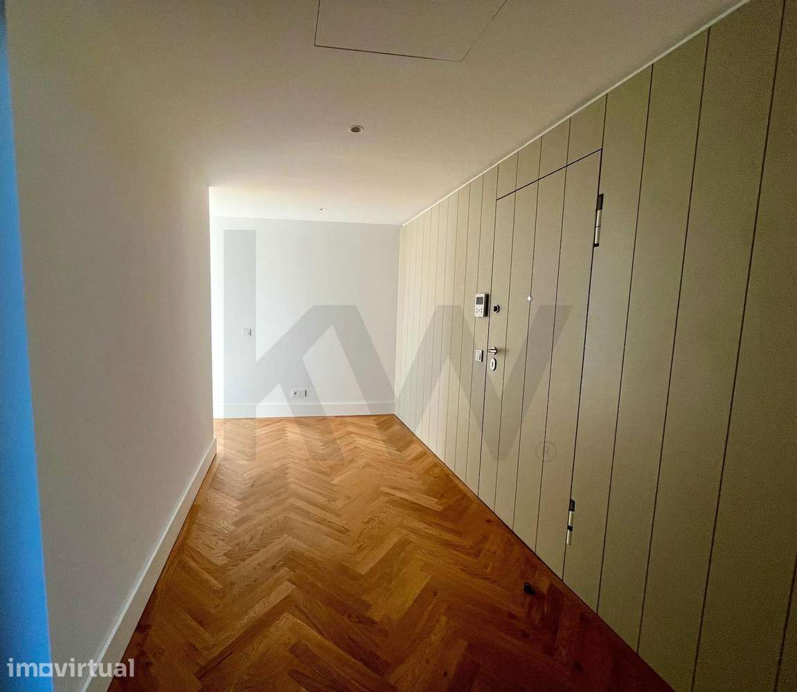 Apartamento T3 em condomínio na Rua do Beato - Grande imagem: 2/15